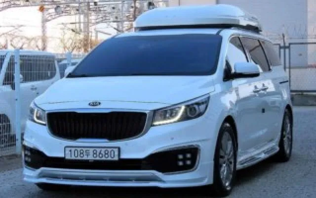올뉴카니발 중고차 올 뉴 카니발 디젤 9인승 노블레스 스페셜 매물 사진 18 - 2017/05 196,200km